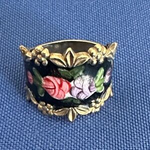 Vintage Gold and Black Floral Ring, size 7